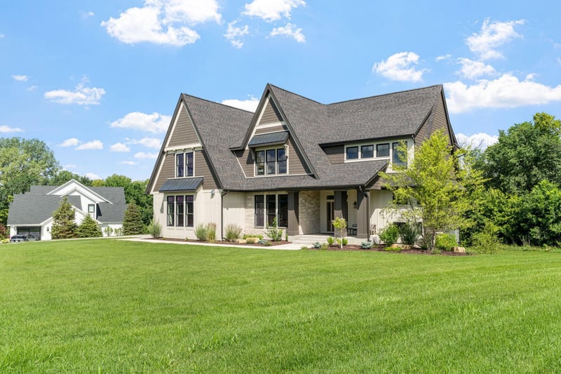 7972 207th St E, Prior Lake, MN 55372