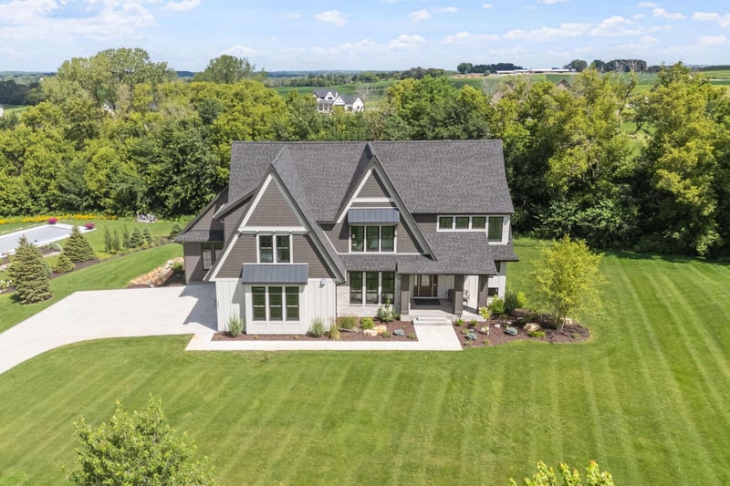 7972 207th St E, Prior Lake, MN 55372