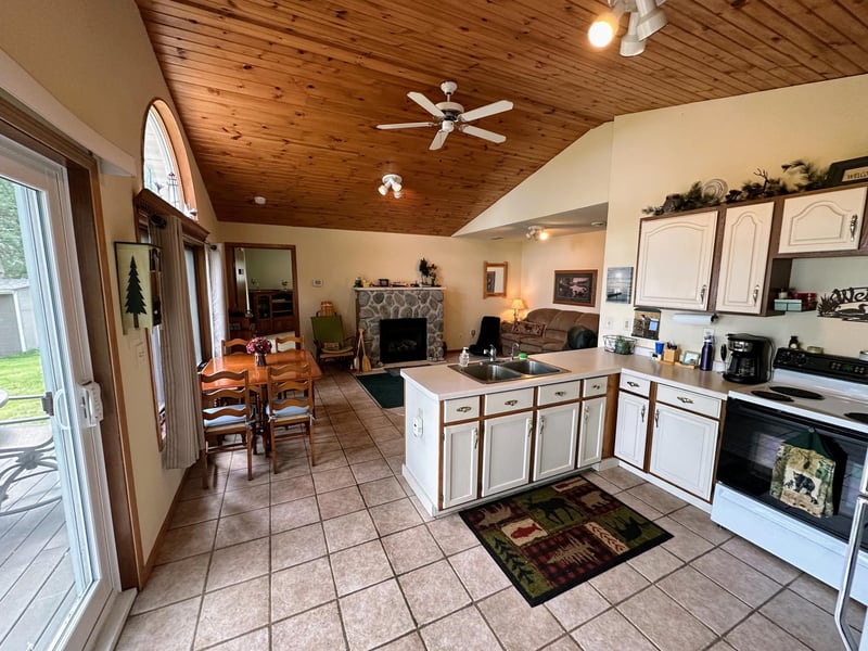 44205 Hawes Beach Rd, Ottertail, MN 56571