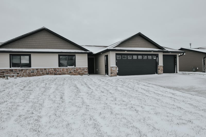 311 11th St N, Goodhue, MN 55027