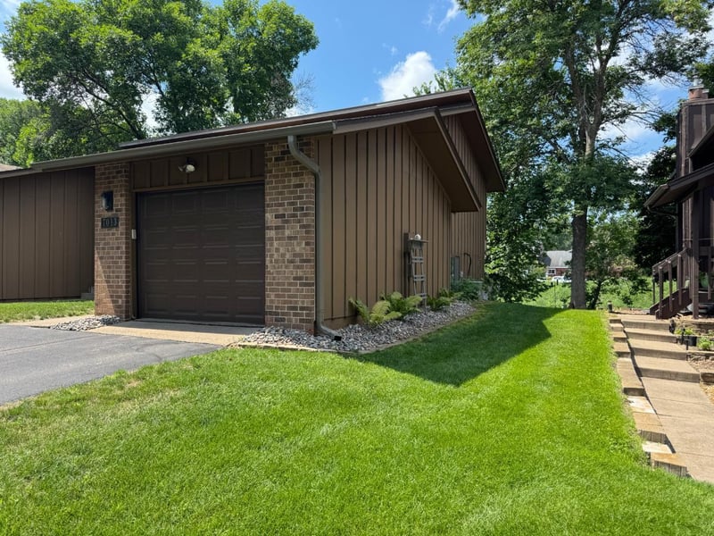 7013 Unity Ave N, Brooklyn Center, MN 55429