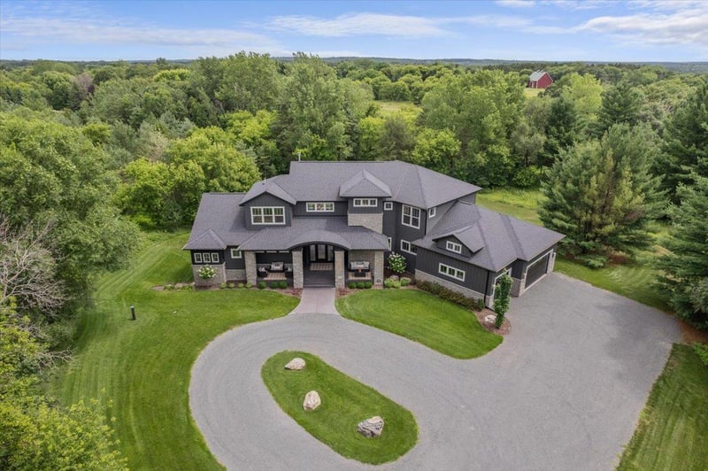 9533 Otchipwe Ave N, Stillwater, MN 55082