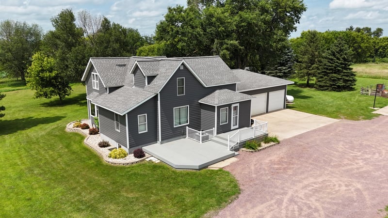 32108 140th St, Fulda, MN 56131