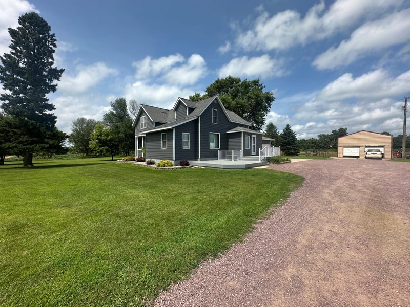 32108 140th St, Fulda, MN 56131