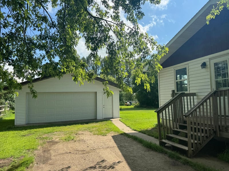 1310 Pleasant Ave, Waubun, MN 56589