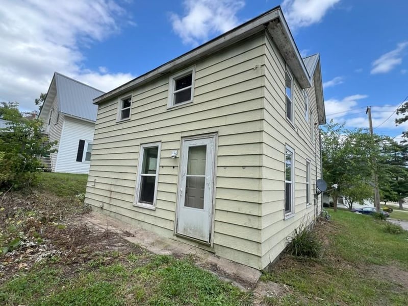 111 N Elm St, Rushford, MN 55971
