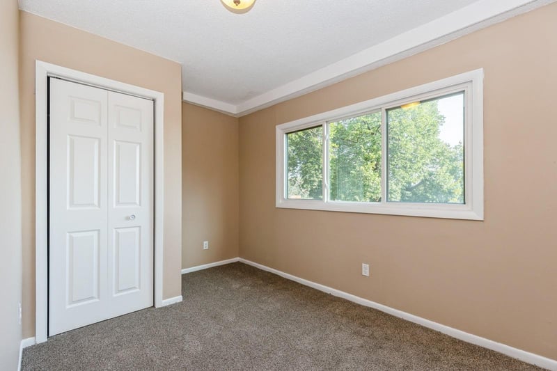 304 Marshall Ave #5, Saint Paul, MN 55102