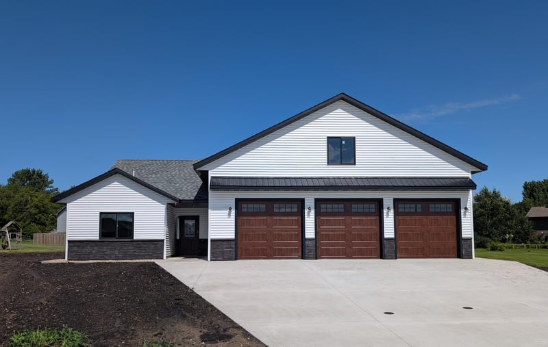 604 W 7th Ave, Osakis, MN 56360