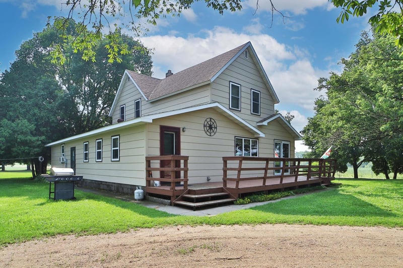 44655 Red Oak Rd, Staples, MN 56479