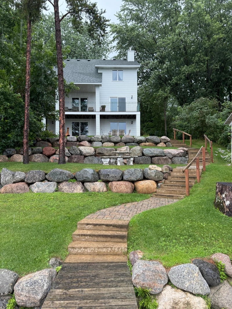 33464 Xkimo St NW, Cambridge, MN 55008