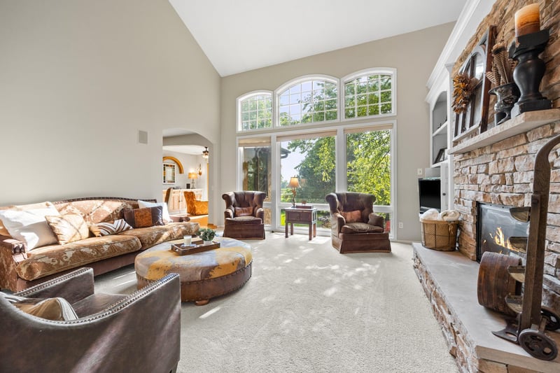 8787 Ridge Ponds Ln, Victoria, MN 55386