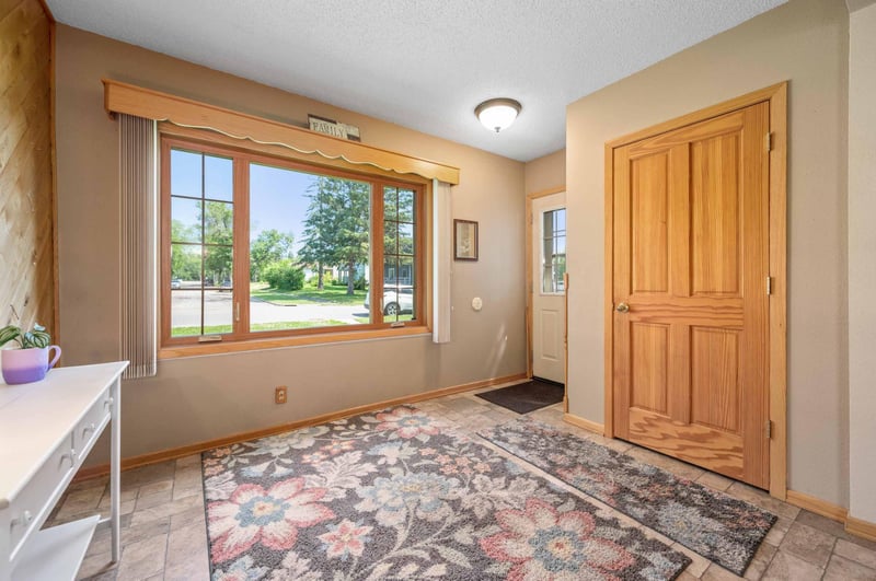 104 South Ave, Marble, MN 55764