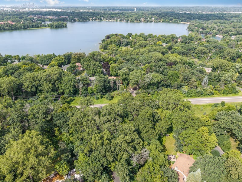 1431 Skiles Ln, Arden Hills, MN 55112