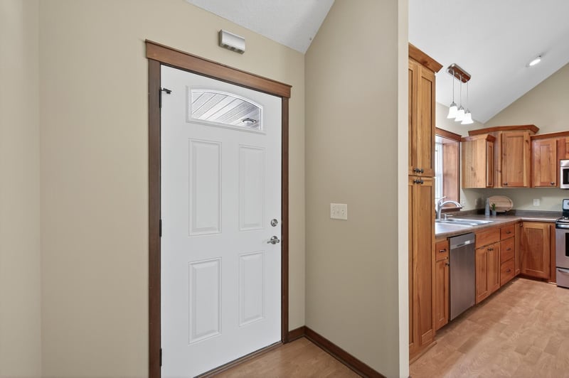 35 E Pullman Ave, Saint Paul Park, MN 55071