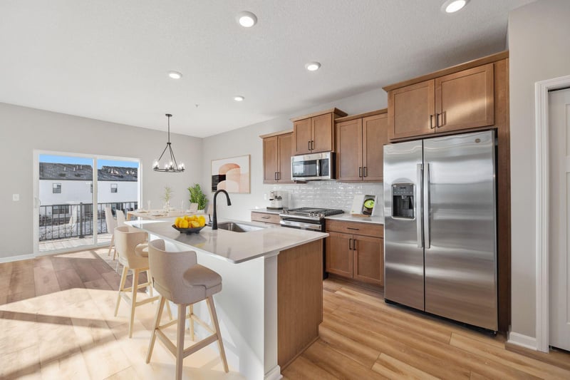 10393 Birchwood Cir, Victoria, MN 55318