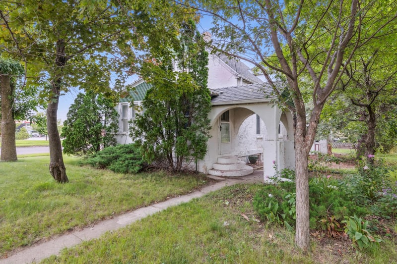 1526 N State St, New Ulm, MN 56073