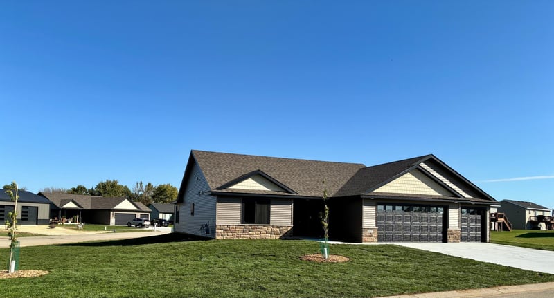 602 9th St, Wanamingo, MN 55983