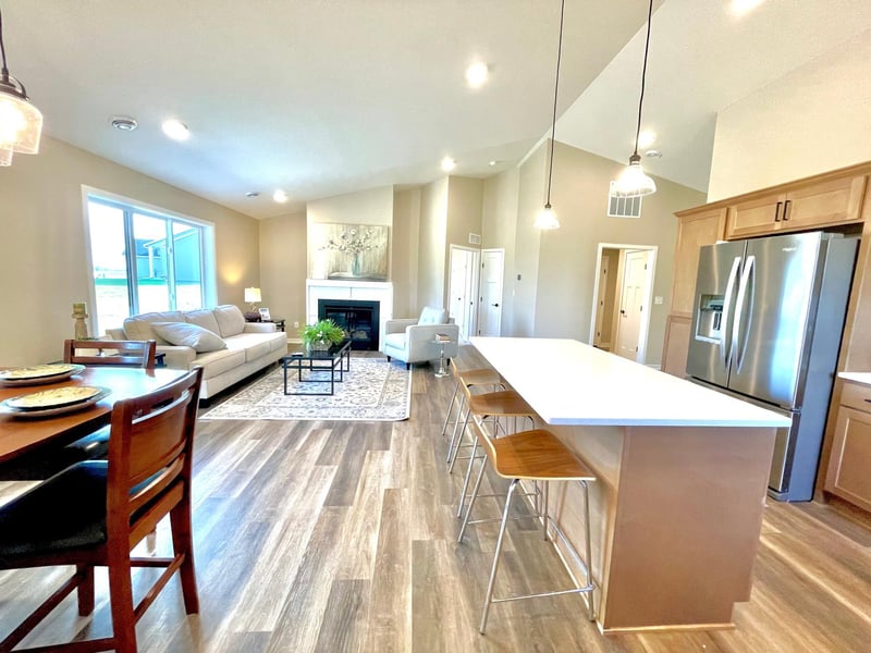 602 9th St, Wanamingo, MN 55983