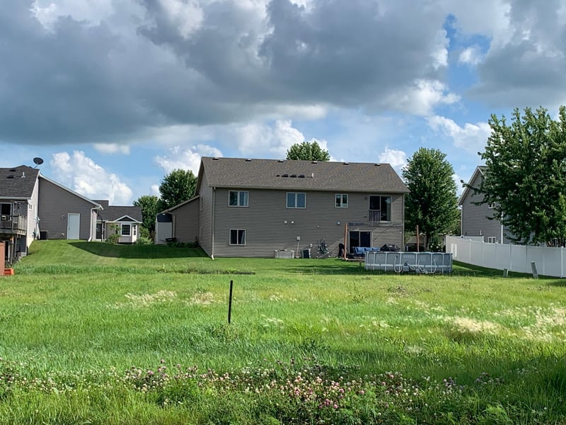 2574 Stony Creek Dr, Owatonna, MN 55060
