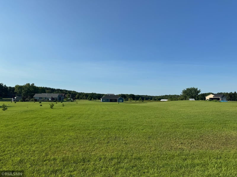 1945 Parker St, Mora, MN 55051