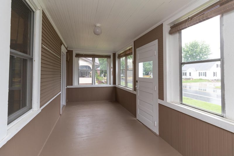 718 Elm St W, Norwood Young America, MN 55368
