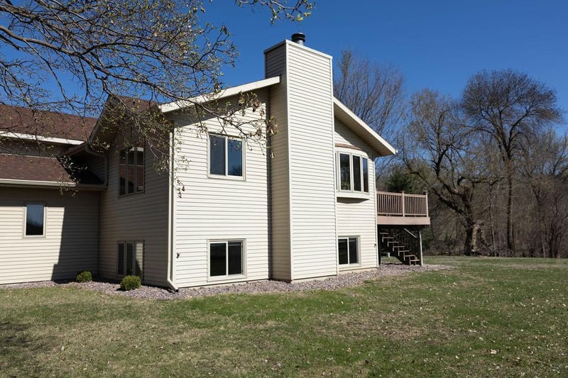 56936 Brookview Ln, New Ulm, MN 56073