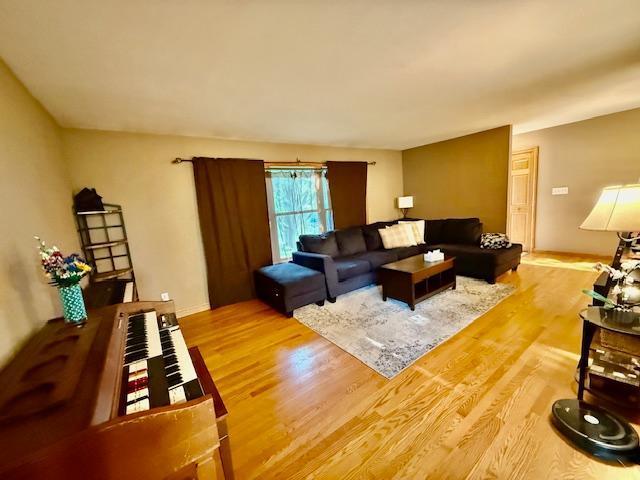 110 Lyndale St S, Mabel, MN 55954