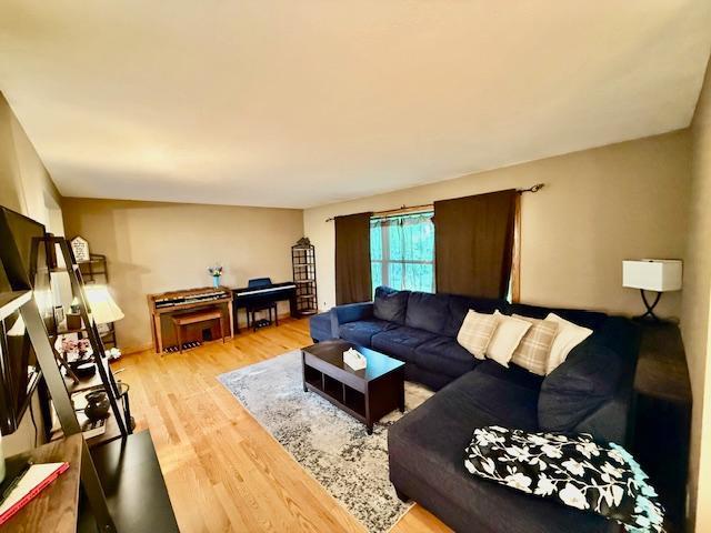 110 Lyndale St S, Mabel, MN 55954