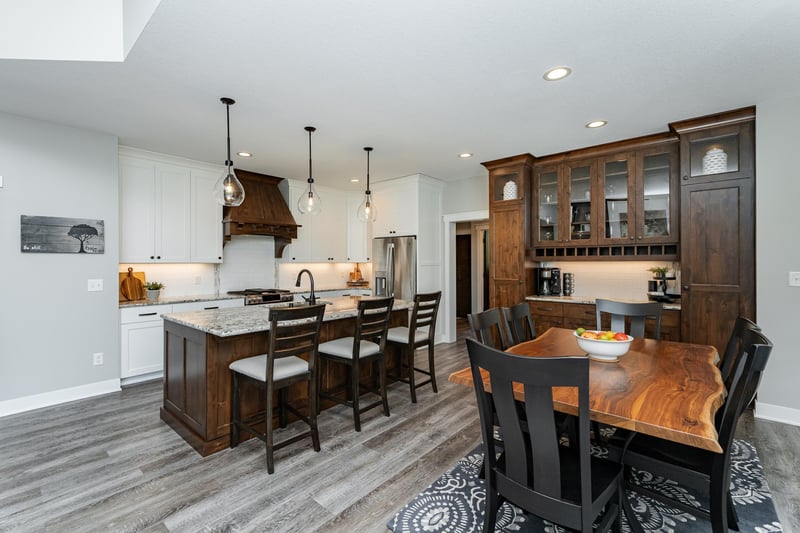 3247 Scanlan Ln NE, Rochester, MN 55906