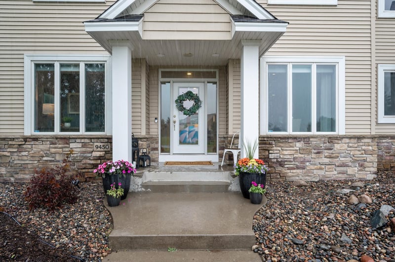 9450 Inverness Ct NW, Ramsey, MN 55303