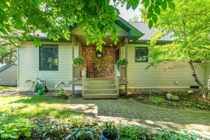 38174 Antler Ln, Battle Lake, MN 56515