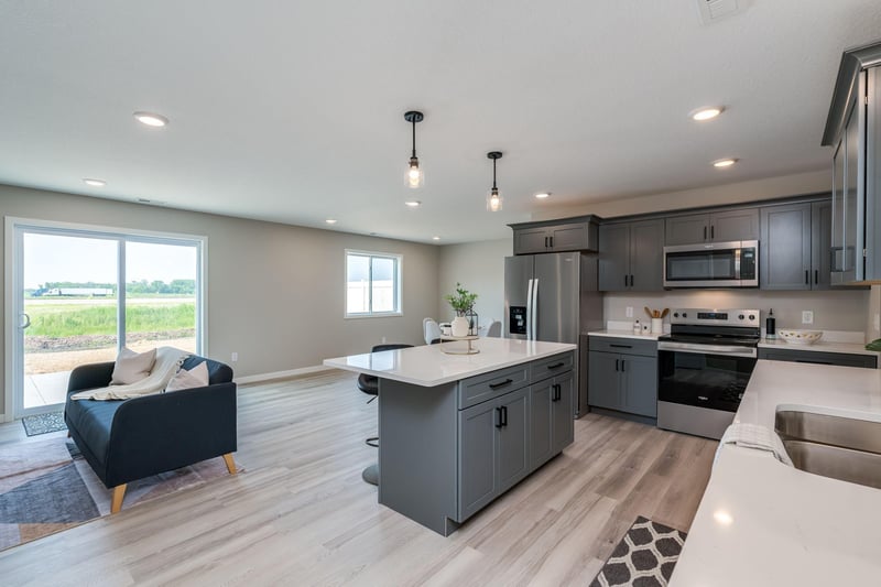 3212 Scotch Ln, Mankato, MN 56001
