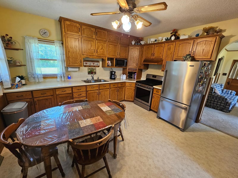 22863 670th Ave, Dexter, MN 55926