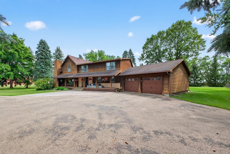 15412 84th Ave SE, Blooming Prairie, MN 55917