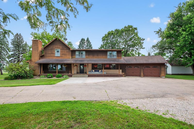 15412 84th Ave SE, Blooming Prairie, MN 55917