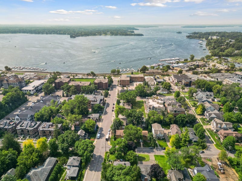 123 Minnetonka Ave S, Wayzata, MN 55391