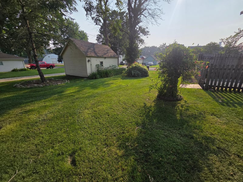 201 1st St SE, Hayfield, MN 55940