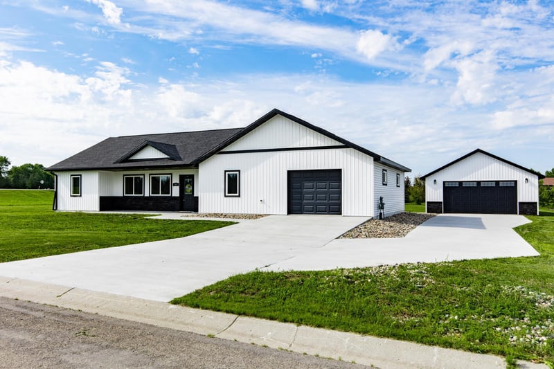 106 Pheasant St, Audubon, MN 56511