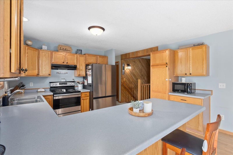 102 Oak Dr, Clayton, WI 54004