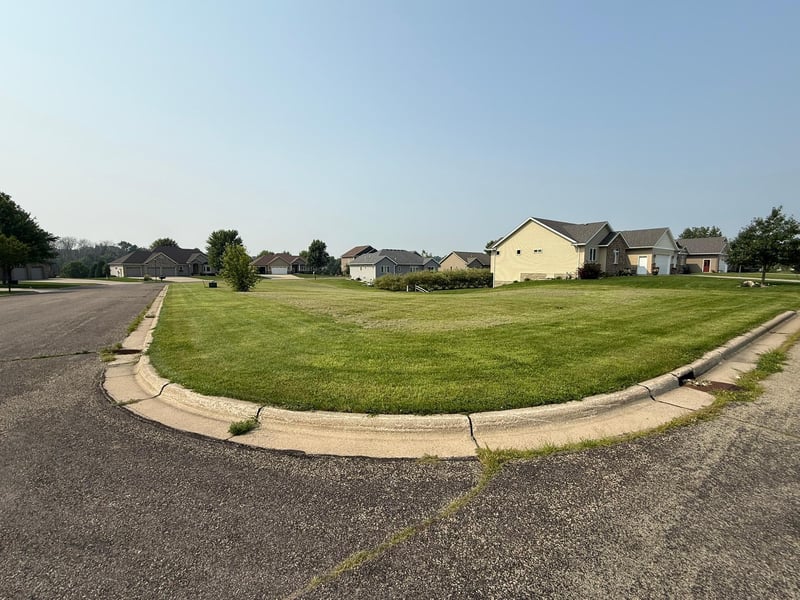 XXXX Evergreen Pl NE, Owatonna, MN 55060