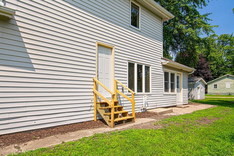 208 W Front St, Fulda, MN 56131