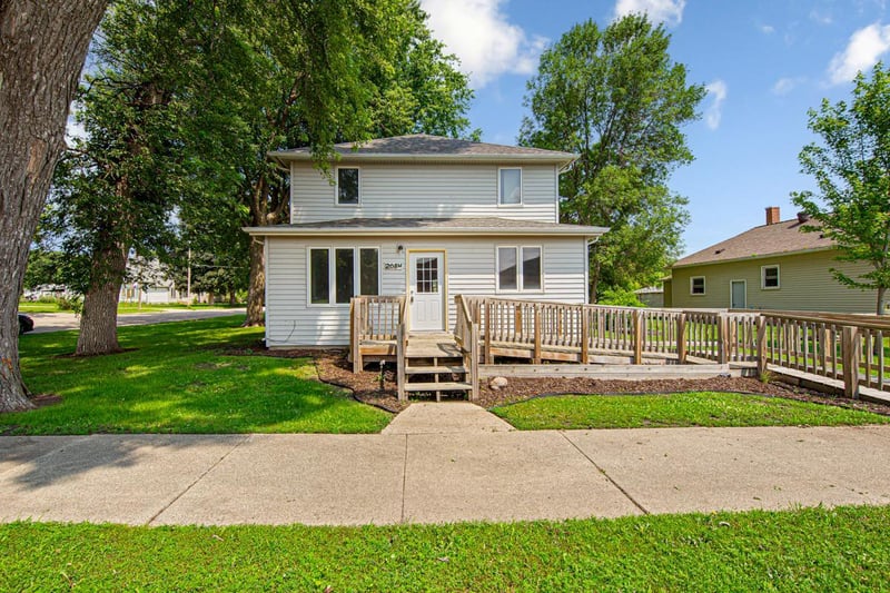 208 W Front St, Fulda, MN 56131