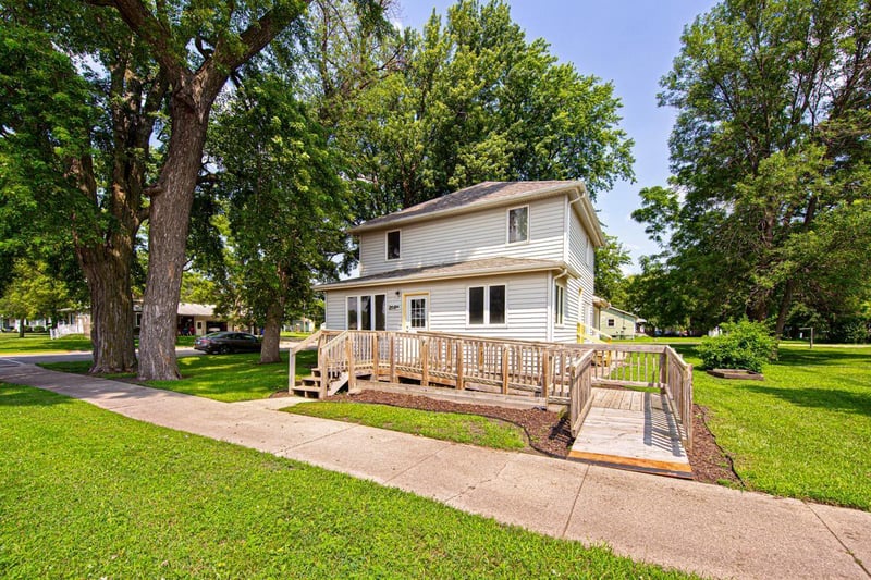 208 W Front St, Fulda, MN 56131