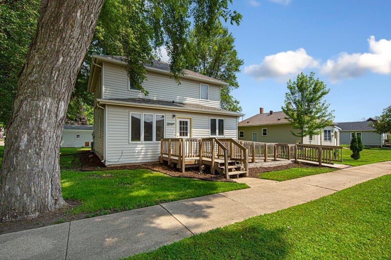 208 W Front St, Fulda, MN 56131