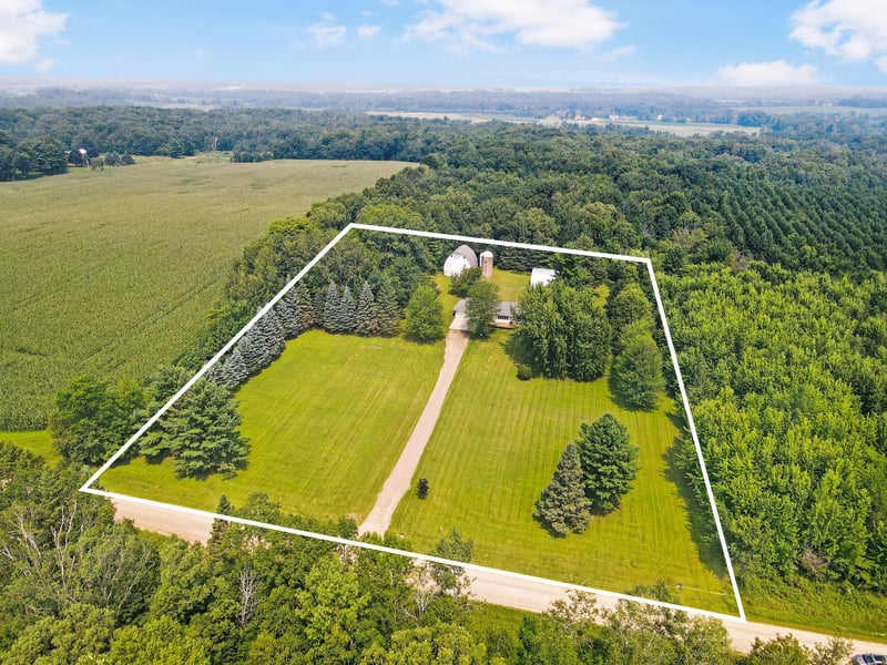 75 50th Ave, Clayton, WI 54004