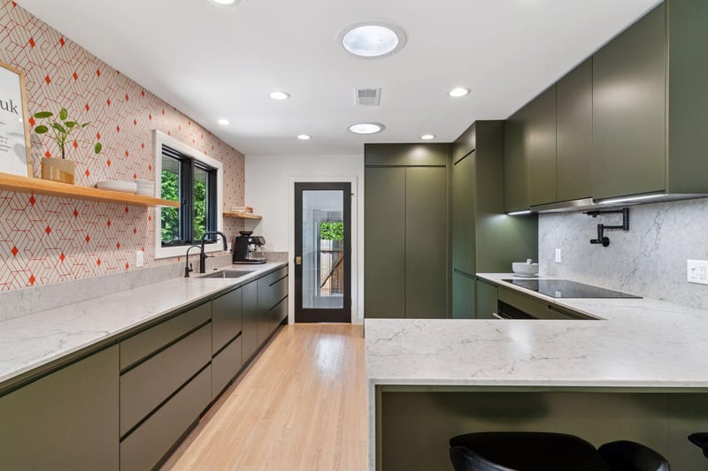 2018 Sheridan Ave S, Minneapolis, MN 55405