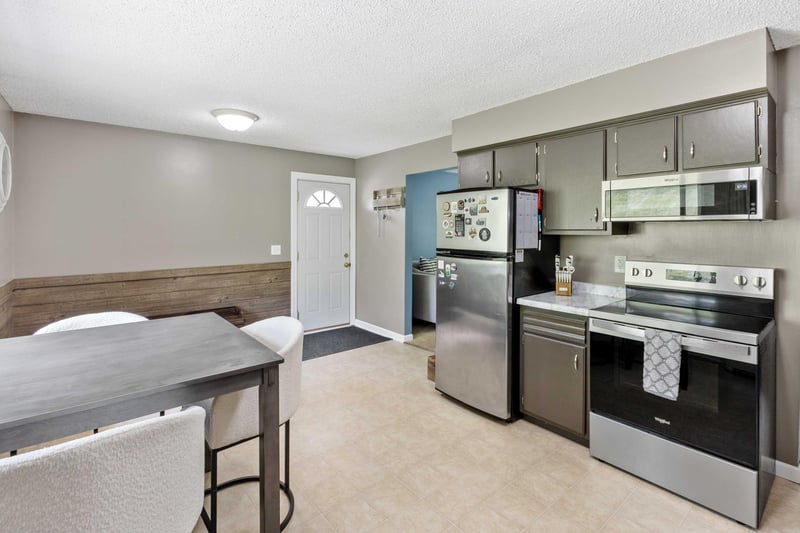 117 7th Ave NW, Lonsdale, MN 55046