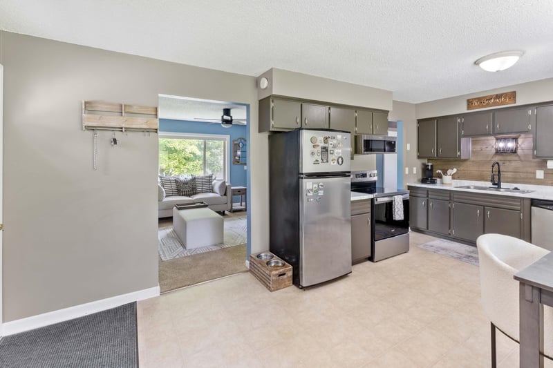 117 7th Ave NW, Lonsdale, MN 55046