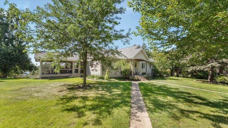 2502 Ranchwood Cir SE, Alexandria, MN 56308