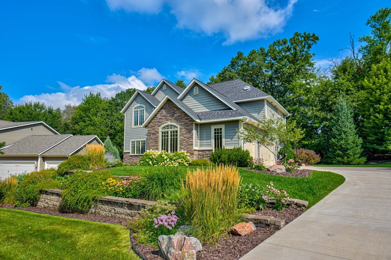 3328 Anric Dr, Eau Claire, WI 54701
